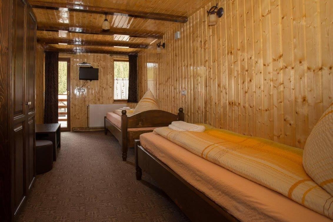 Отель Cabana Ama Тэу Бистра Экстерьер фото